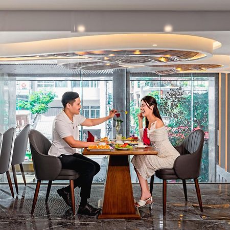 Mercy Emerald Hotel Da Nang Eksteriør bilde